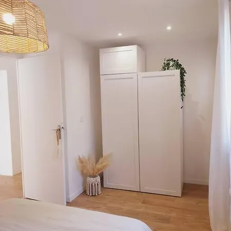 Parenthese Entre Pic Saint Loup Et Vignes - Meuble De Tourisme 3 Etoiles Apartment *